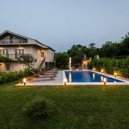 Villa Latica Dicmo Εξωτερικό φωτογραφία